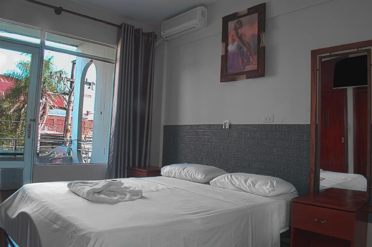 Hostal Ibiza Santa Cruz de La Sierra Εξωτερικό φωτογραφία