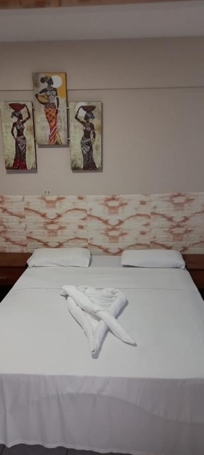 Hostal Ibiza Santa Cruz de La Sierra Εξωτερικό φωτογραφία