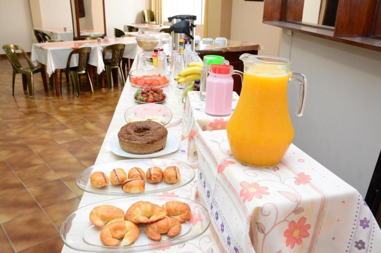 Hostal Ibiza Santa Cruz de La Sierra Εξωτερικό φωτογραφία